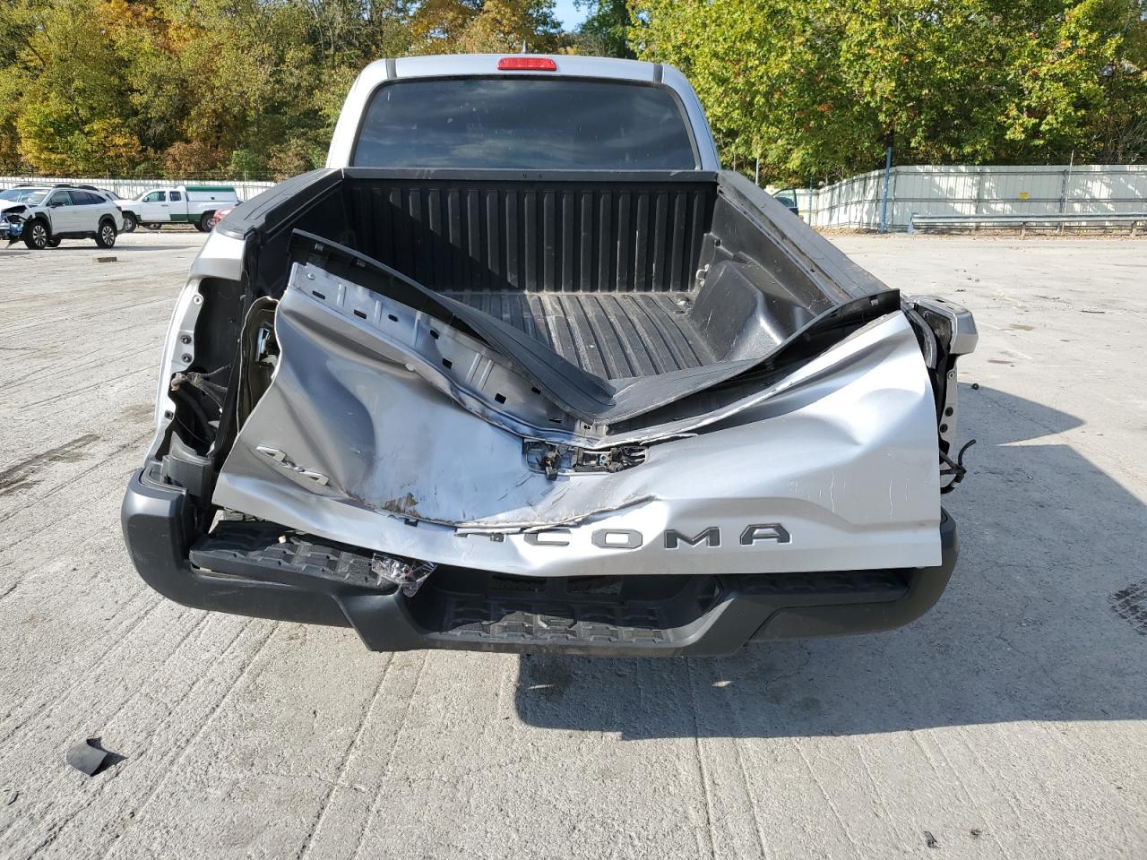 2018 Toyota Tacoma Access Cab VIN: 5TFSX5EN2JX061445 Lot: 81048405