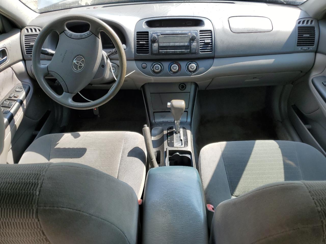 2005 Toyota Camry Le VIN: 4T1BE32K15U542374 Lot: 71980375