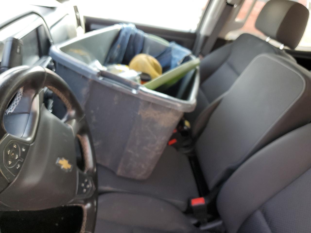 2018 Chevrolet Silverado K1500 Lt VIN: 3GCUKREC6JG373270 Lot: 71649125