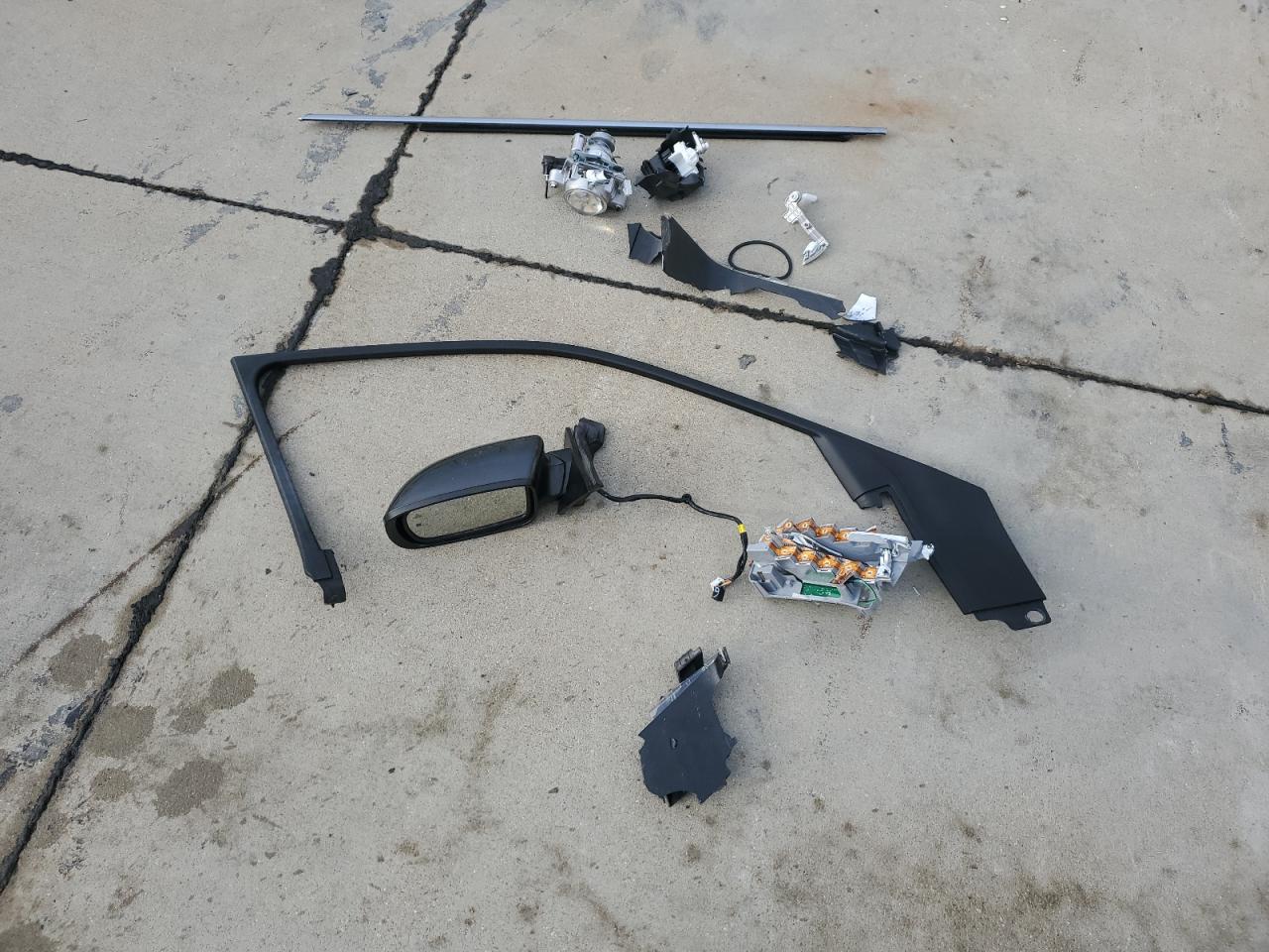 2017 Chrysler 300 Limited VIN: 2C3CCARG9HH591743 Lot: 81615595