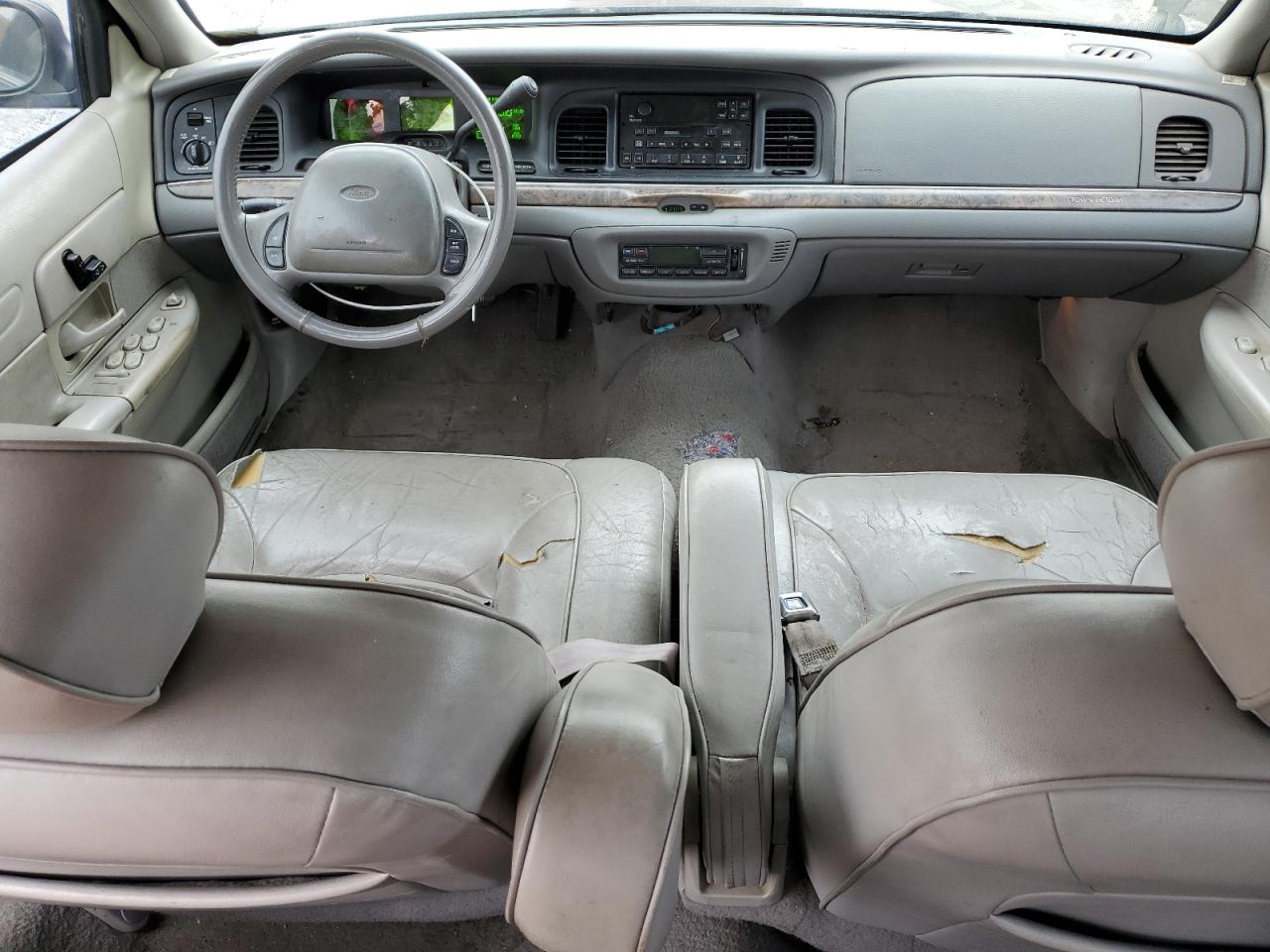 1998 Ford Crown Victoria Lx VIN: 2FAFP74W1WX172857 Lot: 81805995