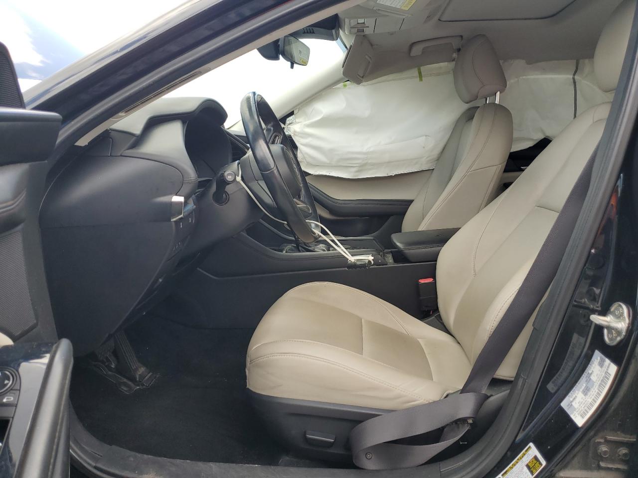 2021 Mazda 3 Preferred VIN: 3MZBPACL8MM204271 Lot: 80801835