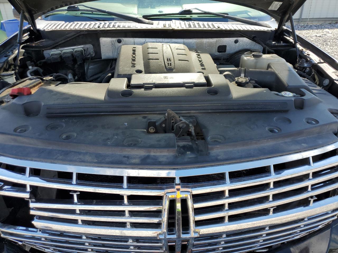 2010 Lincoln Navigator VIN: 5LMJJ2H57AEJ07718 Lot: 84176995