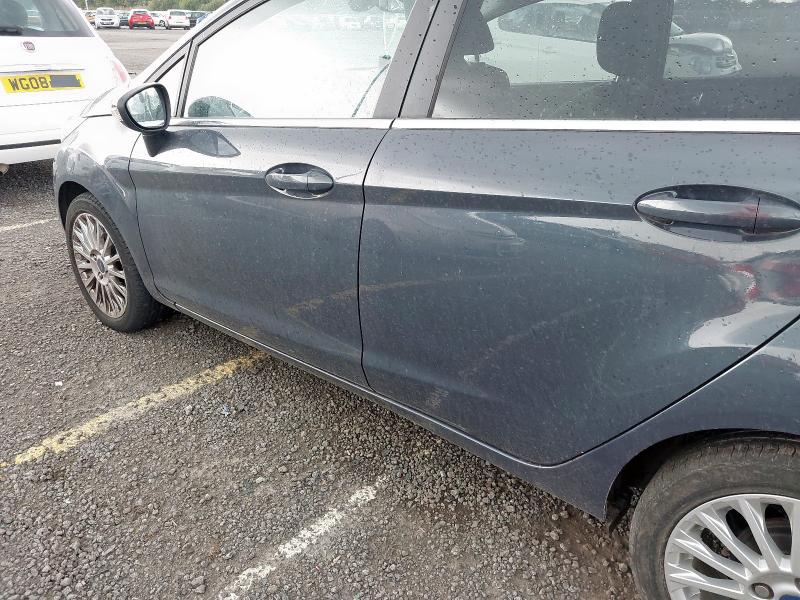 2013 FORD FIESTA TITANIUM 