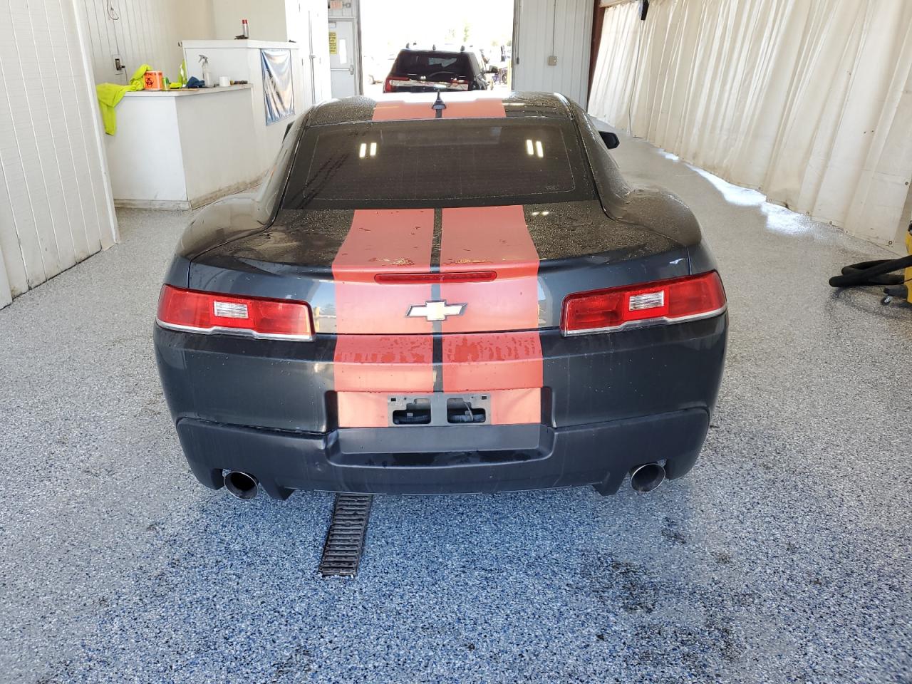 2015 Chevrolet Camaro Ls VIN: 2G1FB1E3XF9311102 Lot: 82121825