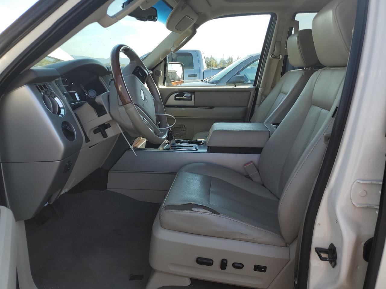 2008 Ford Expedition Limited VIN: 1FMFU20578LA54617 Lot: 81325225