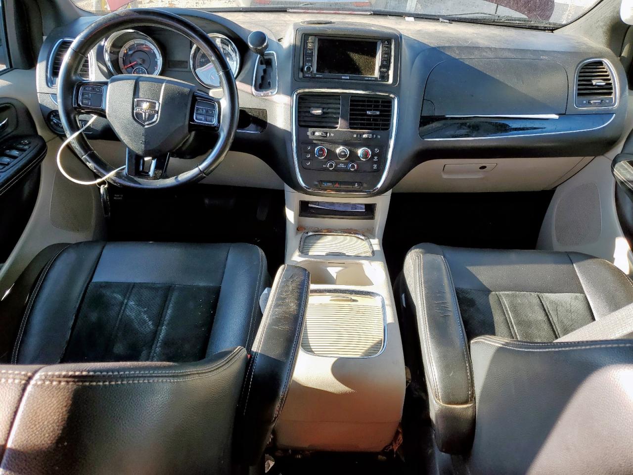 2018 Dodge Grand Caravan Sxt VIN: 2C4RDGCG4JR299495 Lot: 70832935