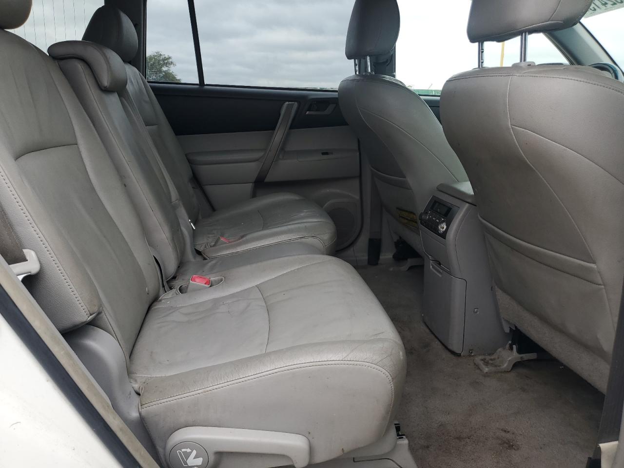 2008 Toyota Highlander Sport VIN: JTEES43A482028259 Lot: 81932415