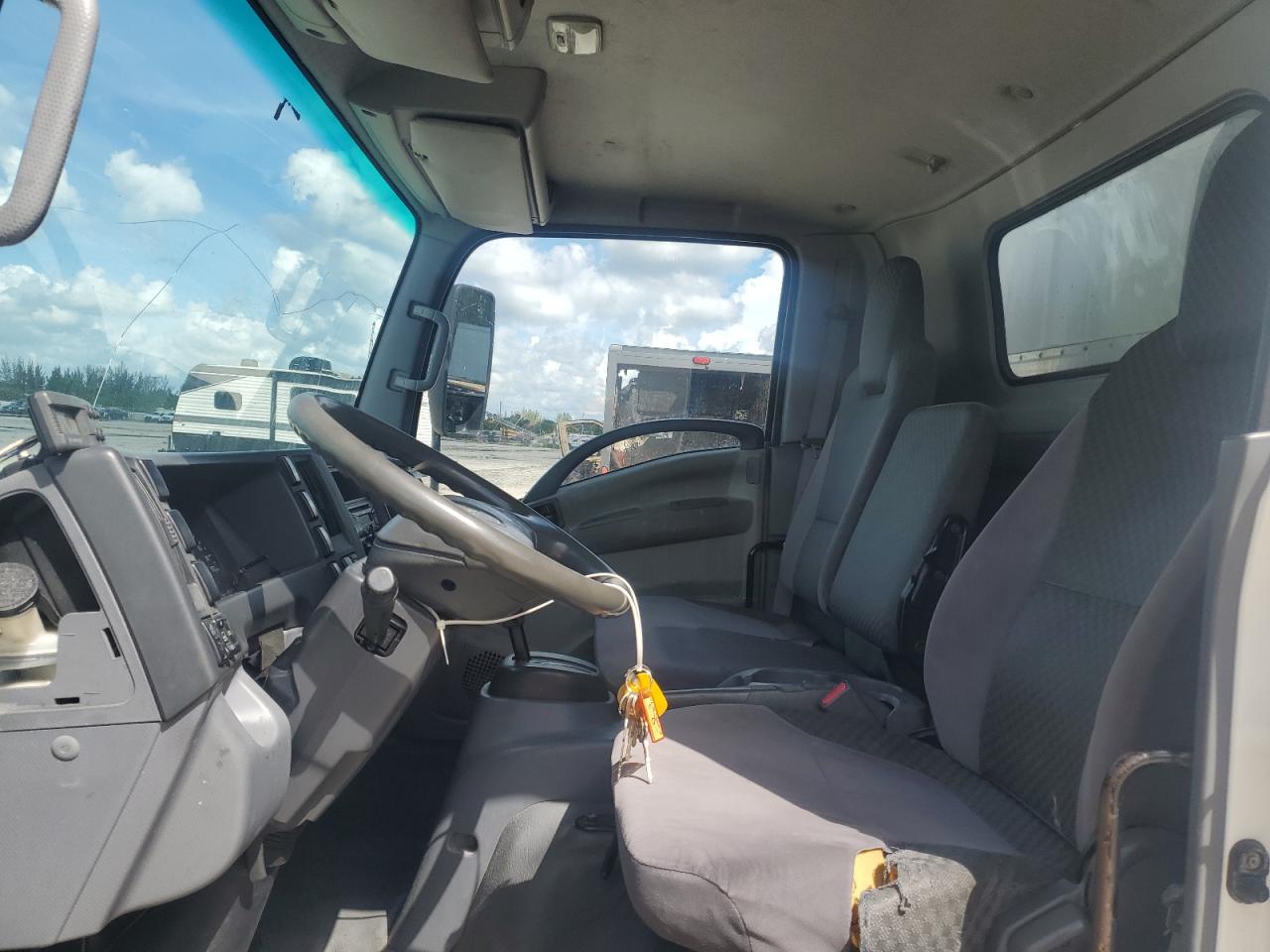 2014 Isuzu Npr Hd - Refrigerated Box Truck VIN: 54DC4W1C0ES800334 Lot: 81522135