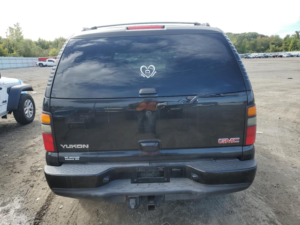 2006 GMC Yukon Denali VIN: 1GKEK63U26J144495 Lot: 84216375