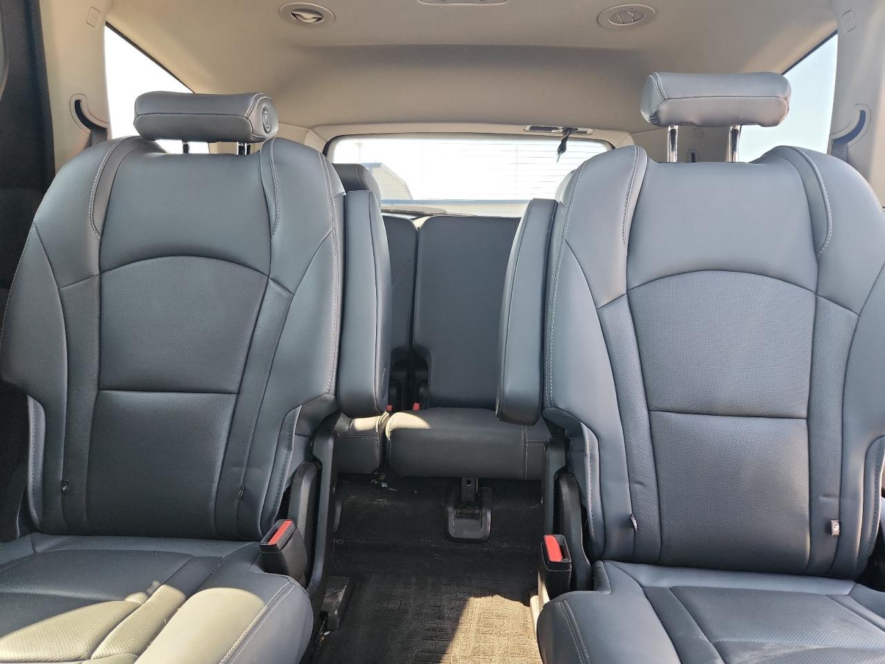 2018 Buick Enclave Premium VIN: 5GAEVBKW4JJ280961 Lot: 81608185