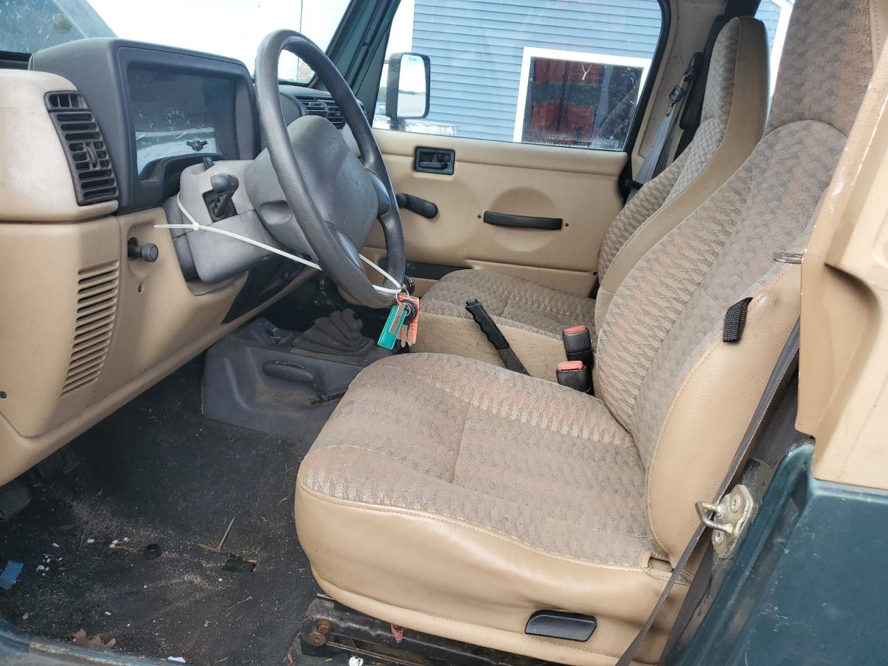 2000 Jeep Wrangler / Tj Se VIN: 1J4FA29P8YP735101 Lot: 81805125