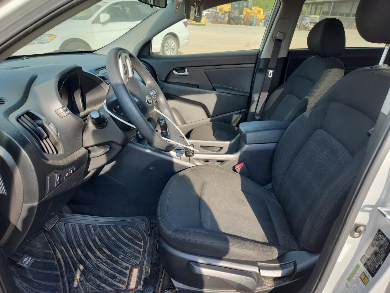 2013 Kia Sportage Base VIN: KNDPB3A20D7358142 Lot: 71848195