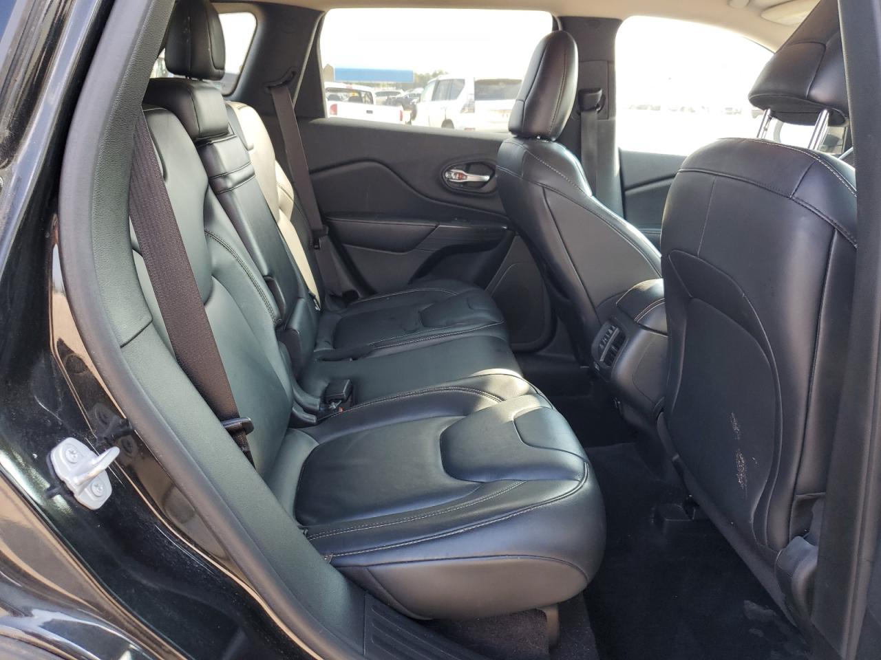 2016 Jeep Cherokee Limited VIN: 1C4PJLDB1GW258107 Lot: 72070795