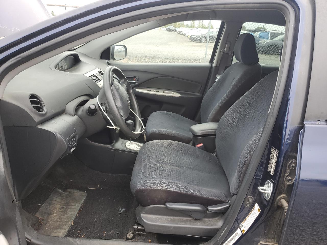 2007 Toyota Yaris VIN: JTDBT923871157677 Lot: 80375625