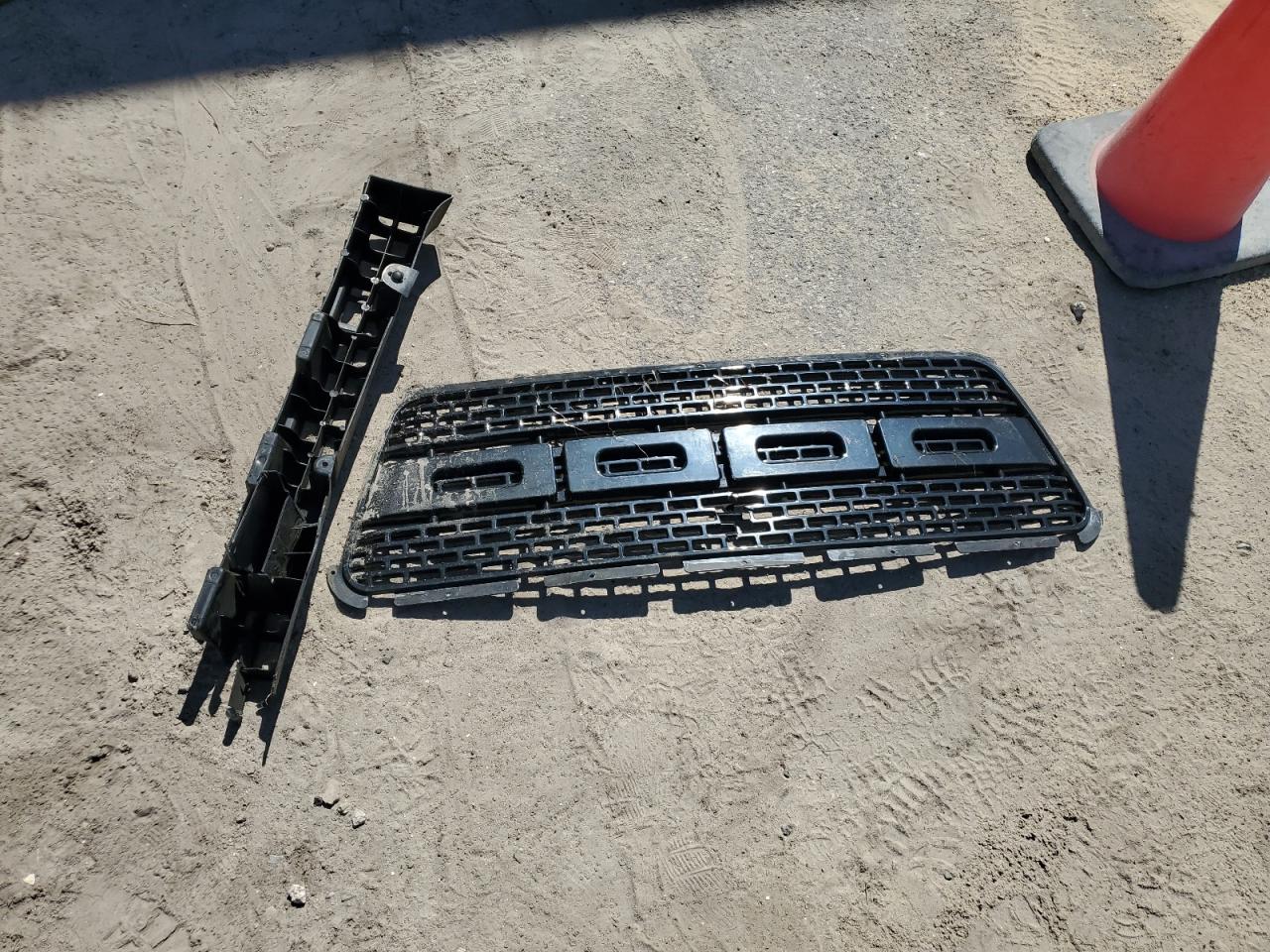 2007 Ford F150 VIN: 1FTPX12V37NA10480 Lot: 80642745