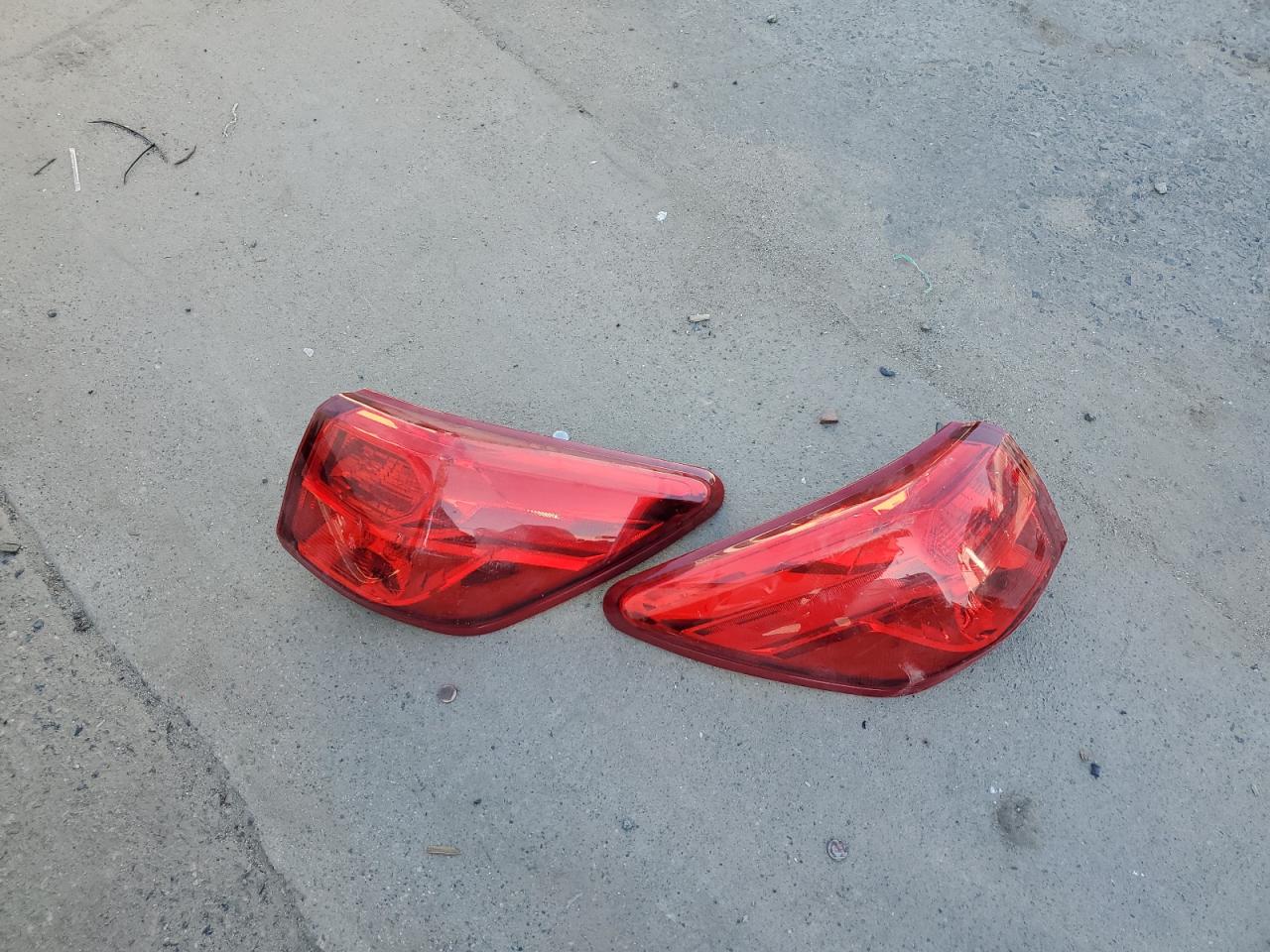 2019 Nissan Pathfinder S VIN: 5N1DR2MNXKC641579 Lot: 82132575