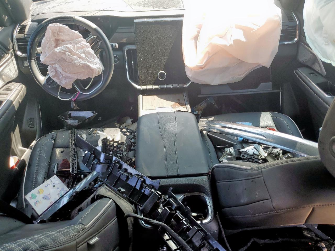 2025 GMC Acadia Denali VIN: 1GKENRRS5SJ138568 Lot: 81264345