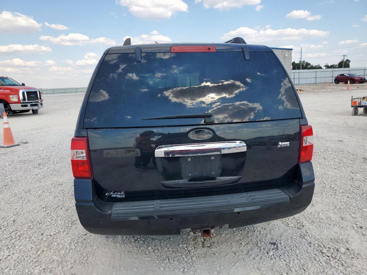 2013 Ford Expedition Limited VIN: 1FMJU2A58DEF45088 Lot: 84408255