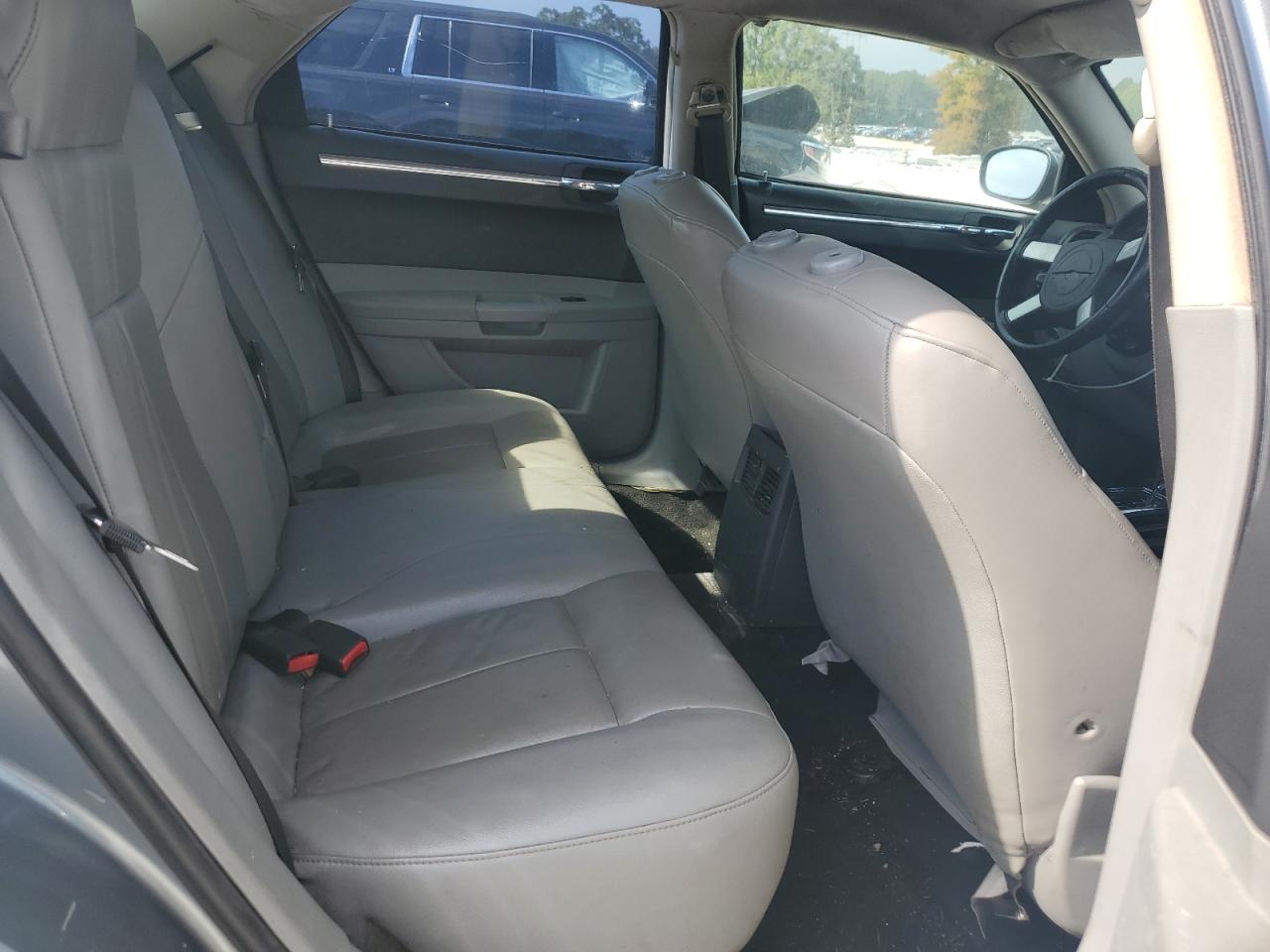 2006 Chrysler 300 Touring VIN: 2C3KA53GX6H295998 Lot: 81205605