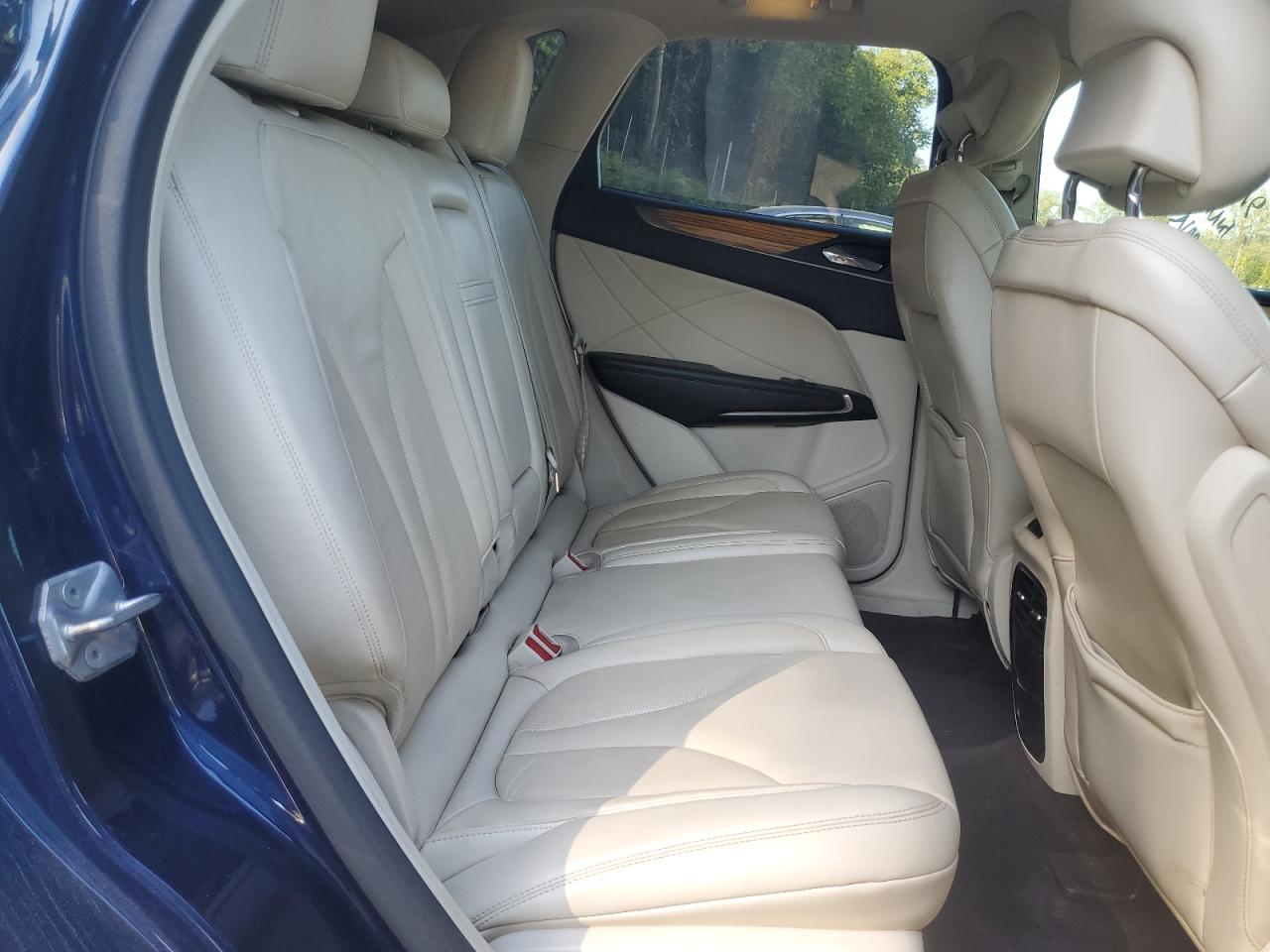 2016 Lincoln Mkc Select VIN: 5LMTJ2DH6GUJ15414 Lot: 81014255