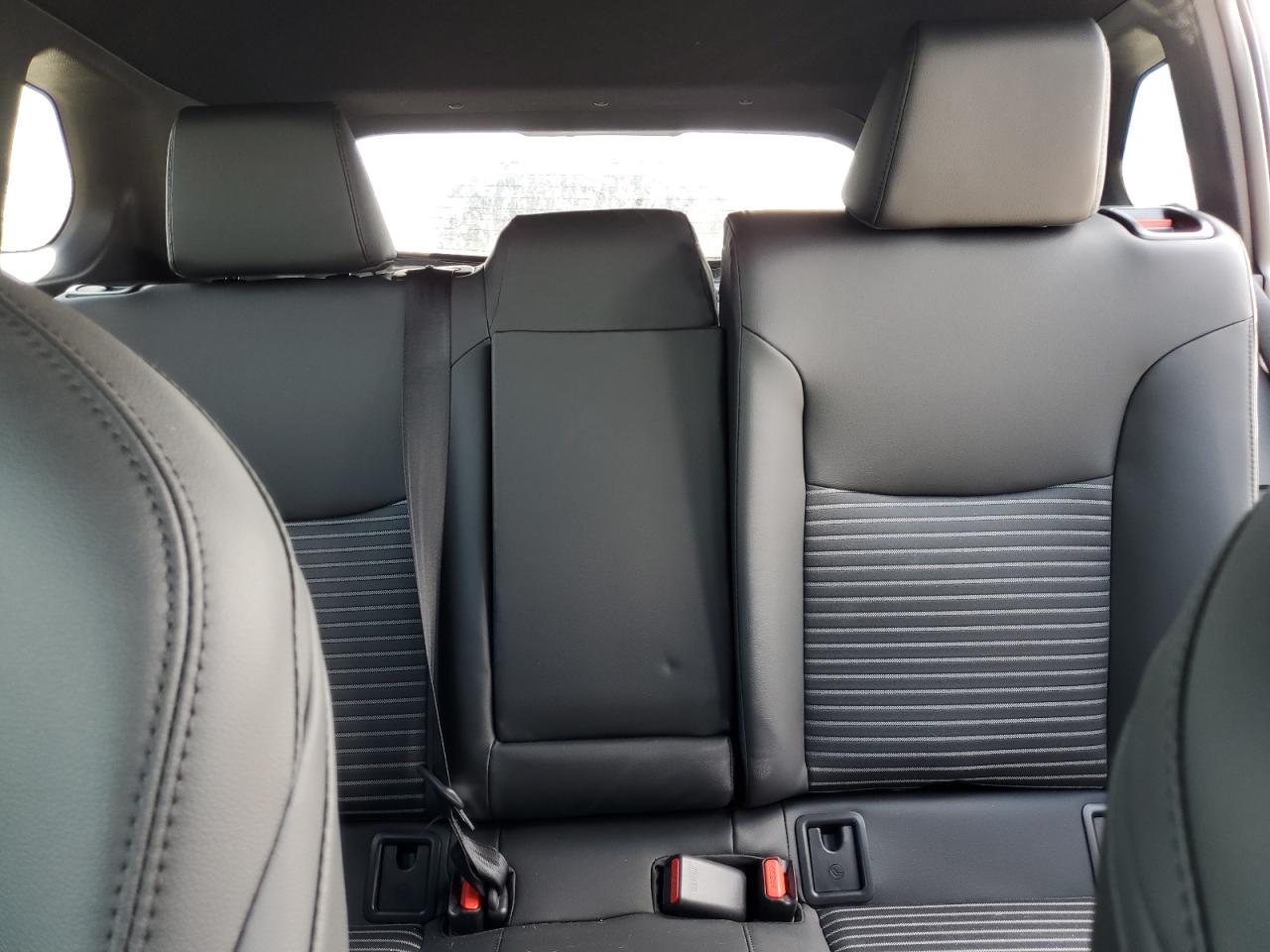 2025 Toyota Corolla Cross Se VIN: 7MUFBABGXSV080210 Lot: 72042545