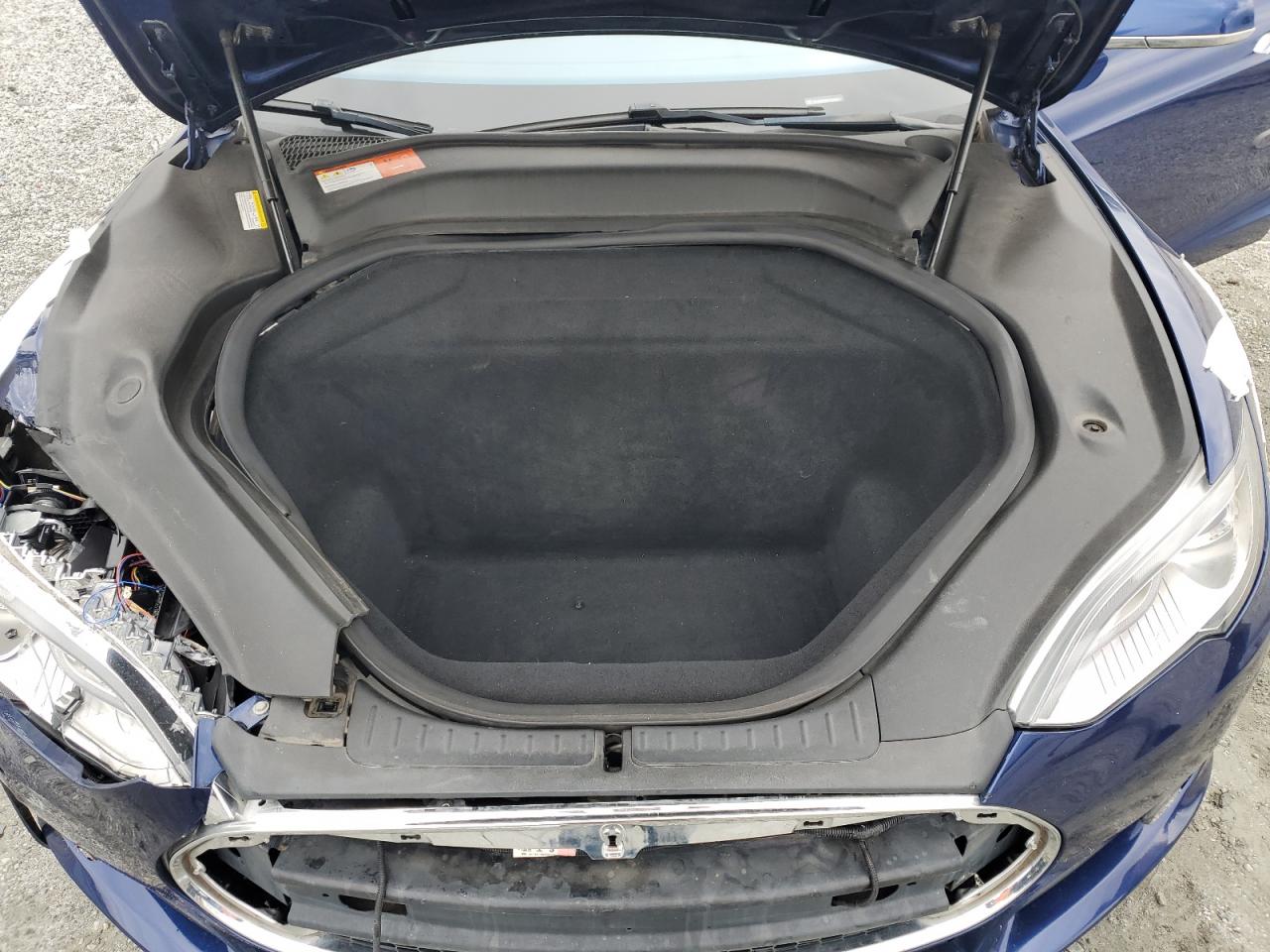 2015 Tesla Model S 70D VIN: 5YJSA1S26FF090047 Lot: 84451495