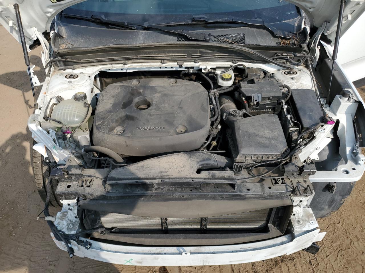 2020 Volvo Xc40 T5 Momentum VIN: YV4162UK8L2280279 Lot: 71556575