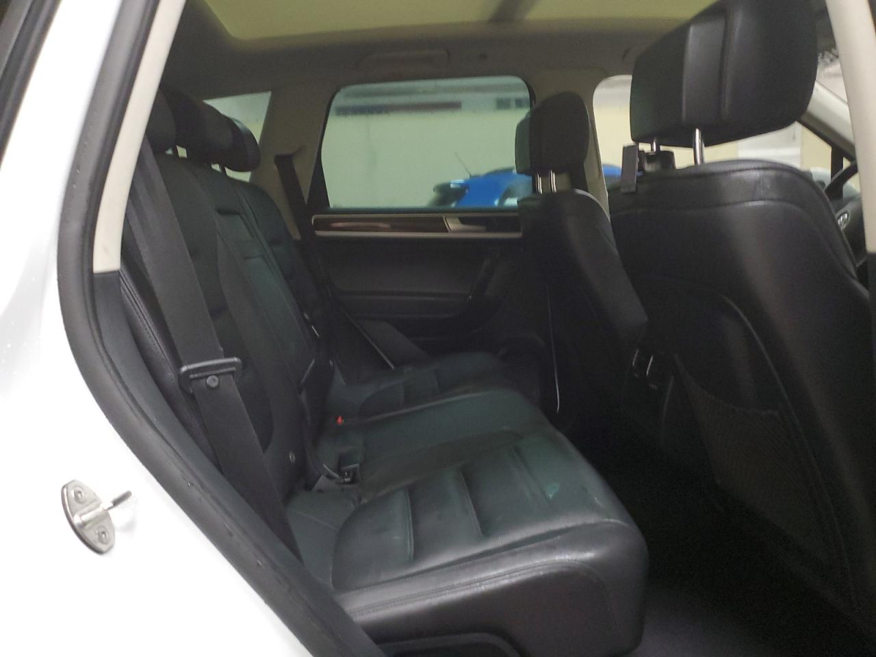 2016 Volkswagen Touareg Tdi VIN: WVGEP9BP6GD005928 Lot: 71256615