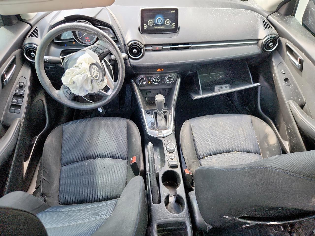 2017 Toyota Yaris Ia VIN: 3MYDLBYV6HY189907 Lot: 83906295