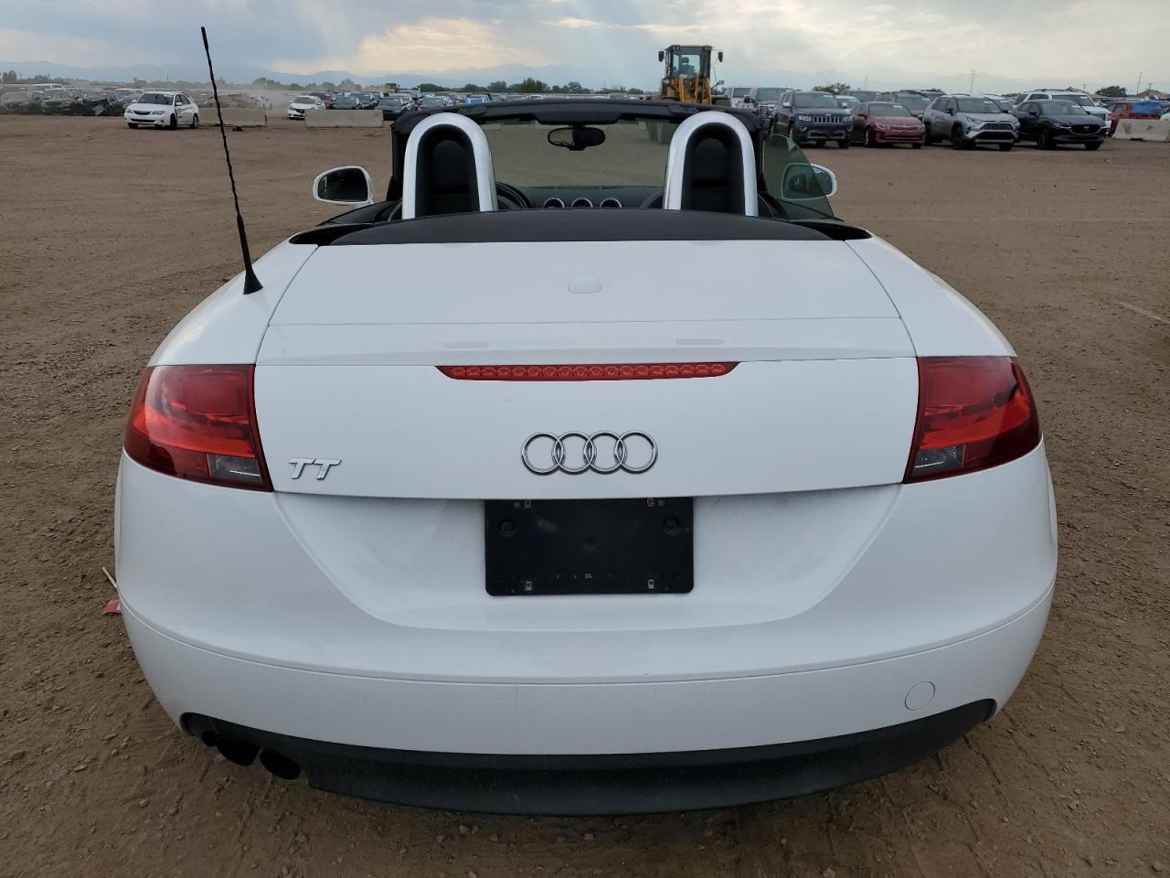 2008 Audi Tt 2.0T Premium VIN: TRUNF38J681047645 Lot: 70827755