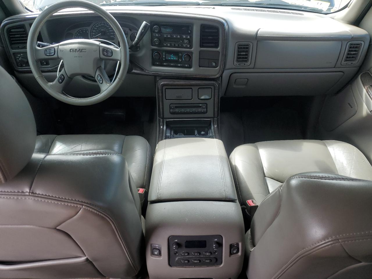 2006 GMC Yukon Denali VIN: 1GKEK63U26J144495 Lot: 84216375