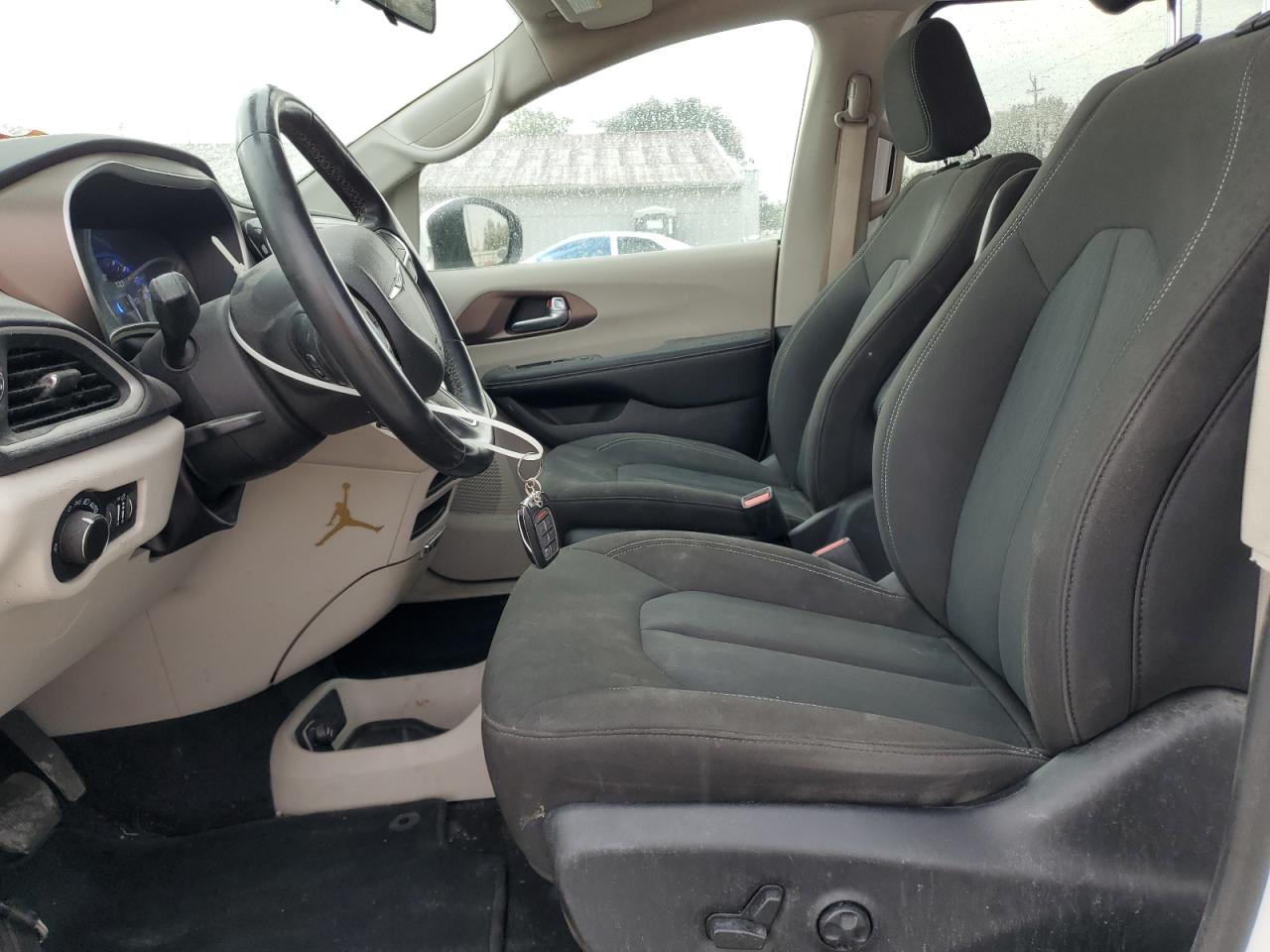 2022 Chrysler Voyager Lx VIN: 2C4RC1CG0NR162799 Lot: 81443655