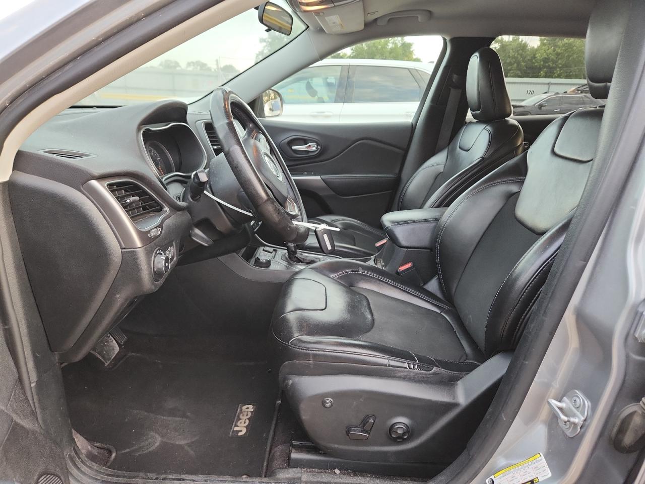 2019 Jeep Cherokee Latitude Plus VIN: 1C4PJMLB3KD181218 Lot: 80093895