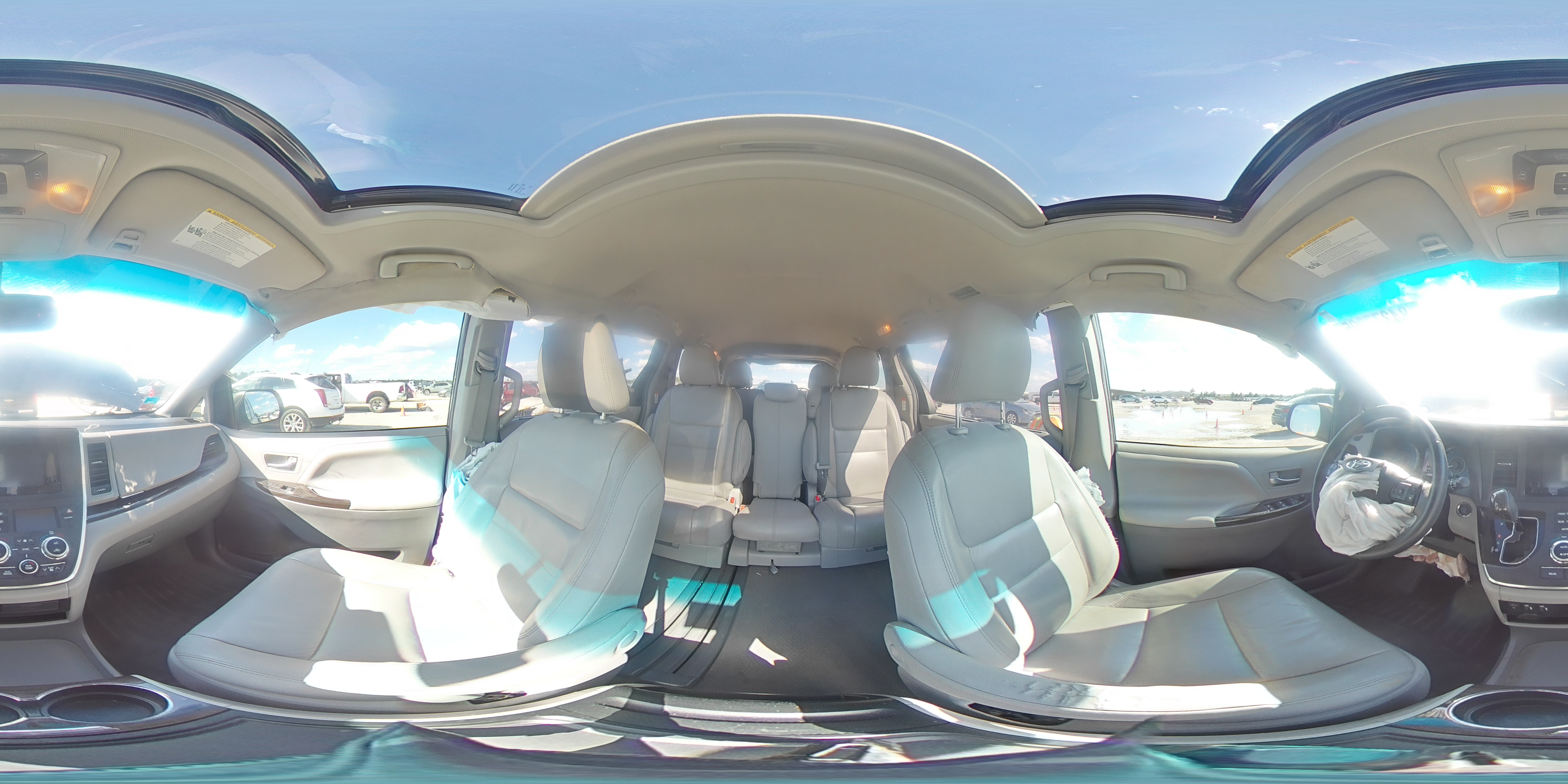 2017 Toyota Sienna Xle VIN: 5TDYZ3DC0HS800059 Lot: 84377995