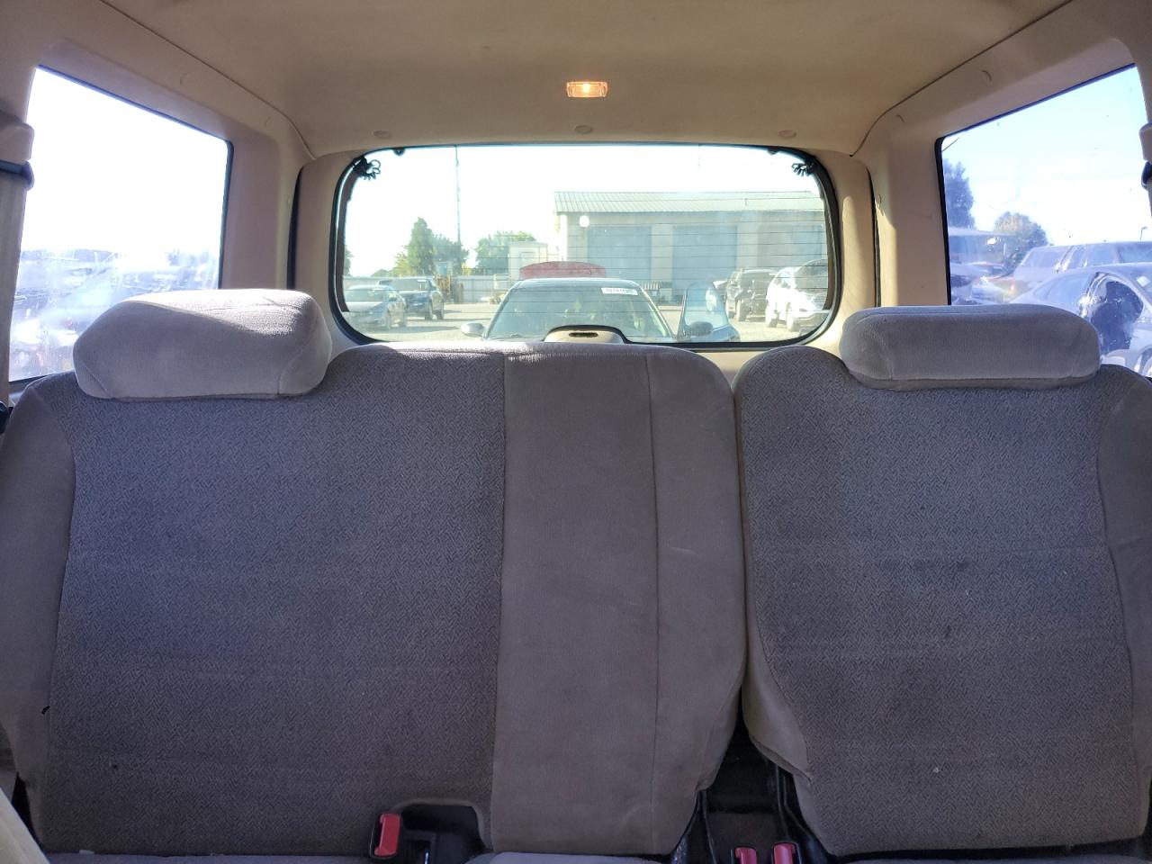 2000 Ford Explorer Xls VIN: 1FMZU72X6YZA15989 Lot: 81274445