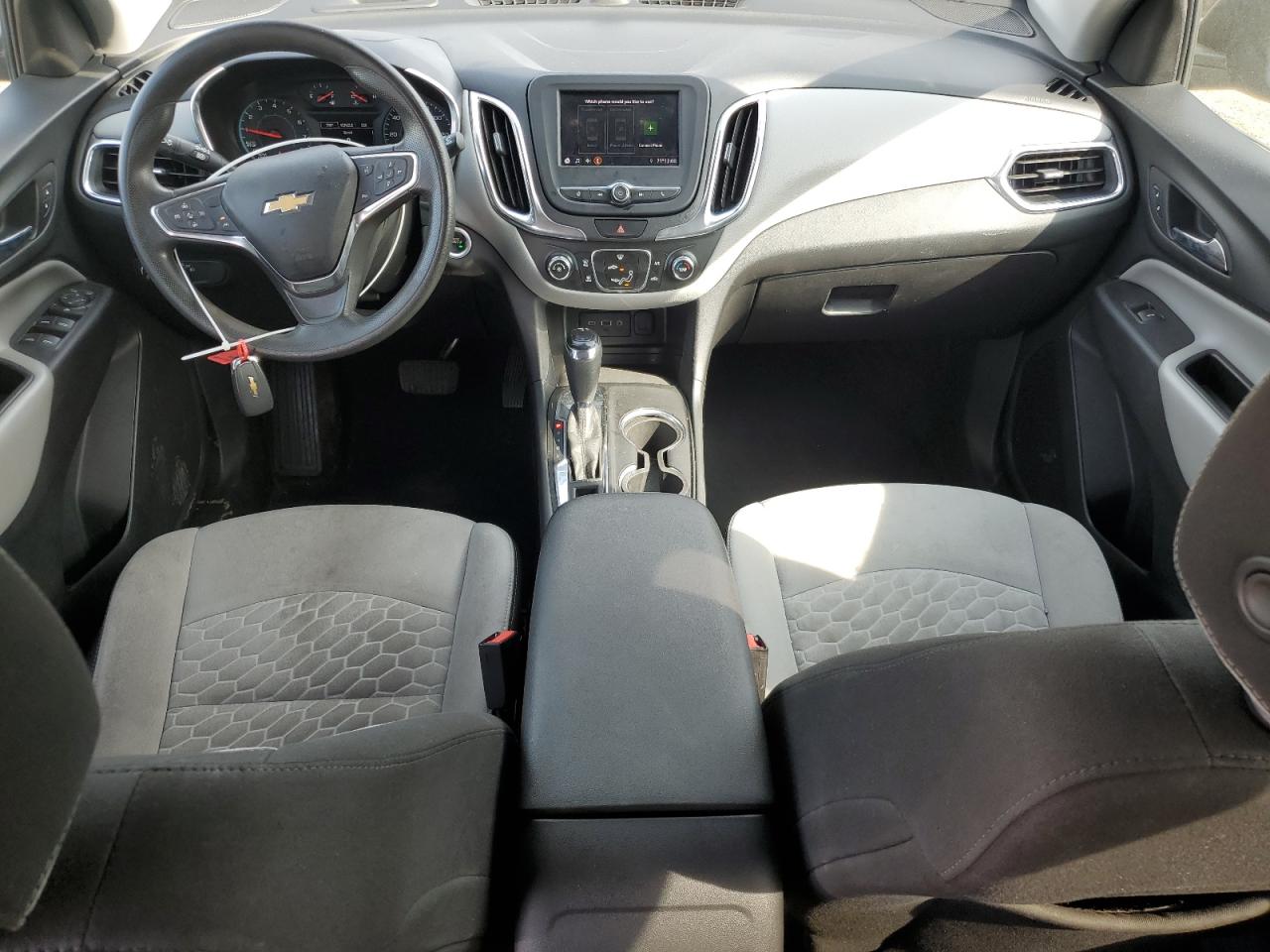 2020 Chevrolet Equinox Ls VIN: 3GNAXHEV3LS565611 Lot: 71737075