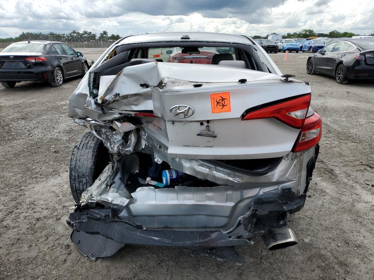 2015 Hyundai Sonata Se VIN: 5NPE24AF2FH045883 Lot: 81195455