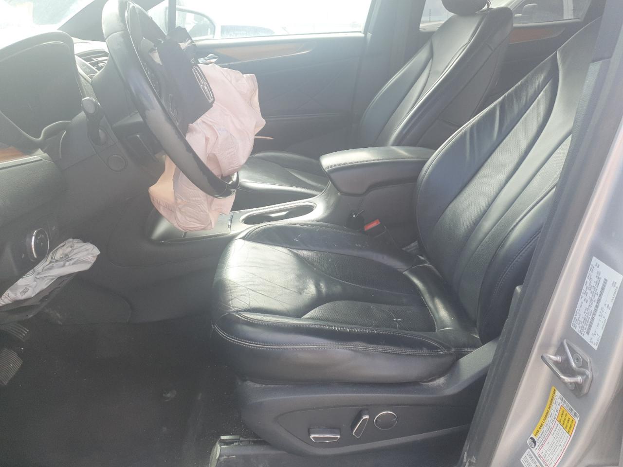 2017 Lincoln Mkc Select VIN: 5LMCJ2C90HUL56087 Lot: 82145205