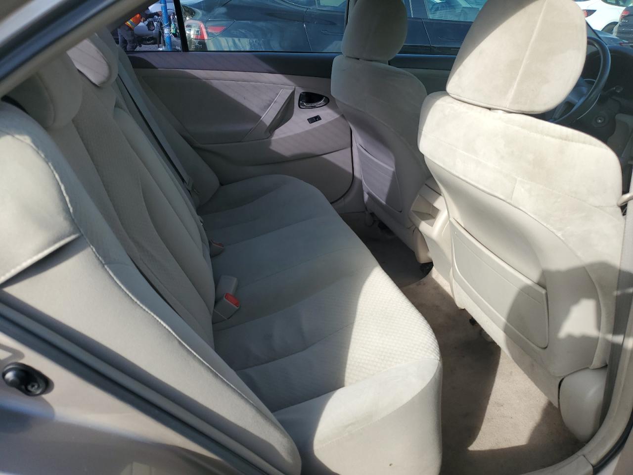 2009 Toyota Camry Base VIN: 4T1BE46K79U415862 Lot: 84387445