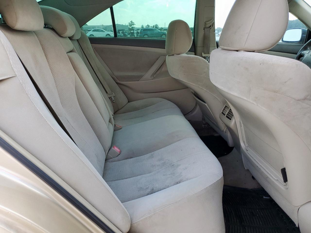 2011 Toyota Camry Base VIN: 4T1BF3EK5BU745322 Lot: 84632985