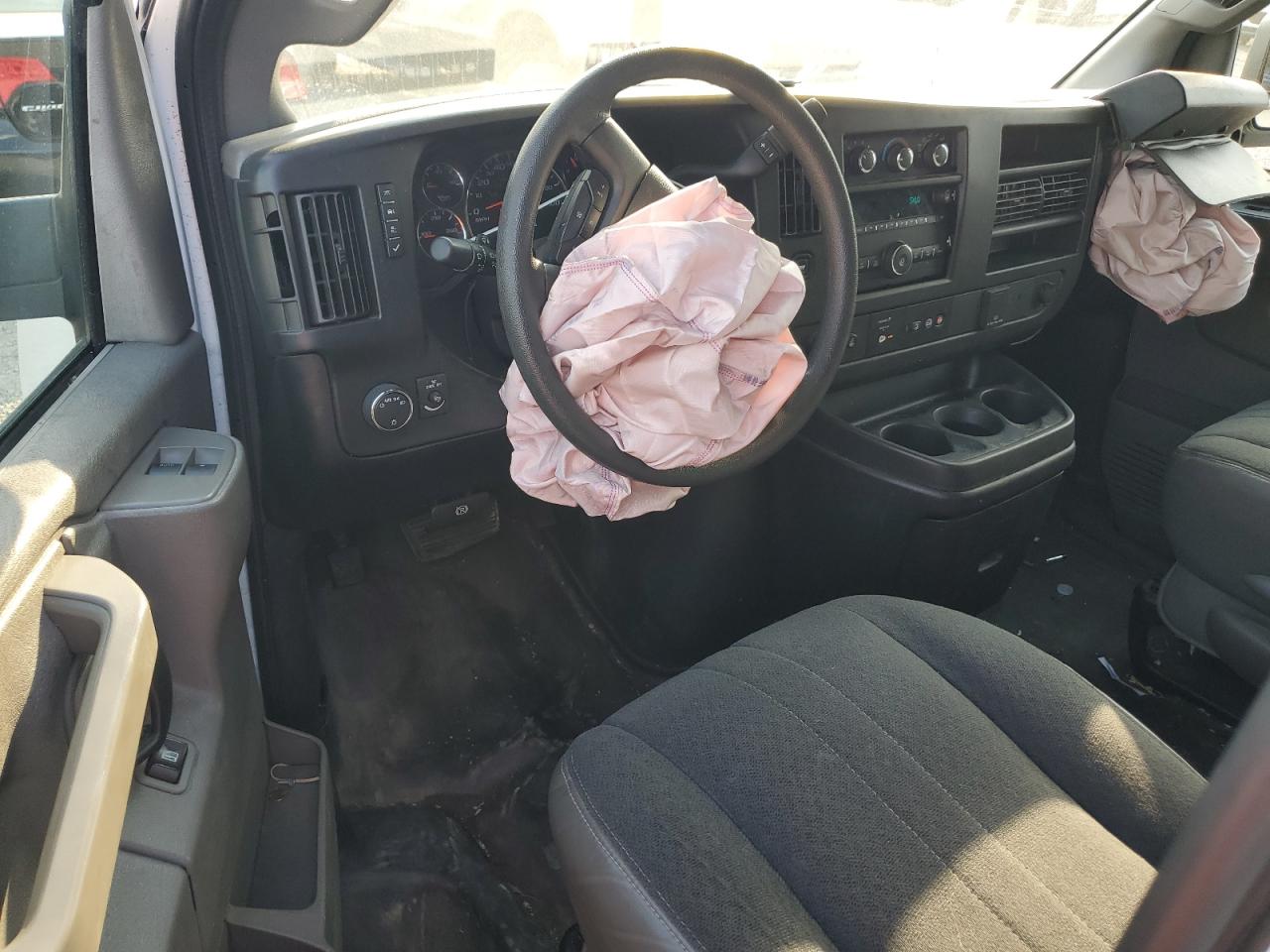 2019 GMC Savana G2500 VIN: 1GTW7AFG8K1363109 Lot: 80285865