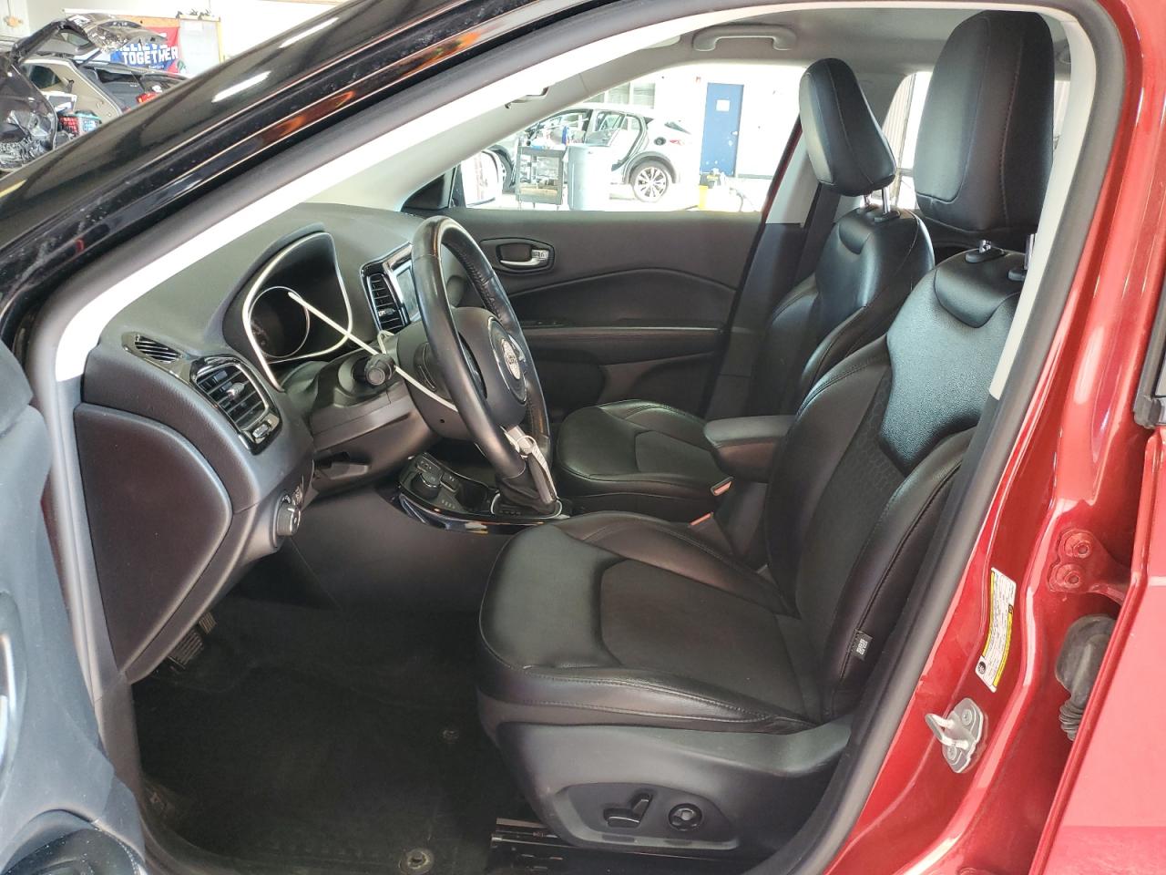 2018 Jeep Compass Latitude VIN: 3C4NJDBB6JT304267 Lot: 81713085