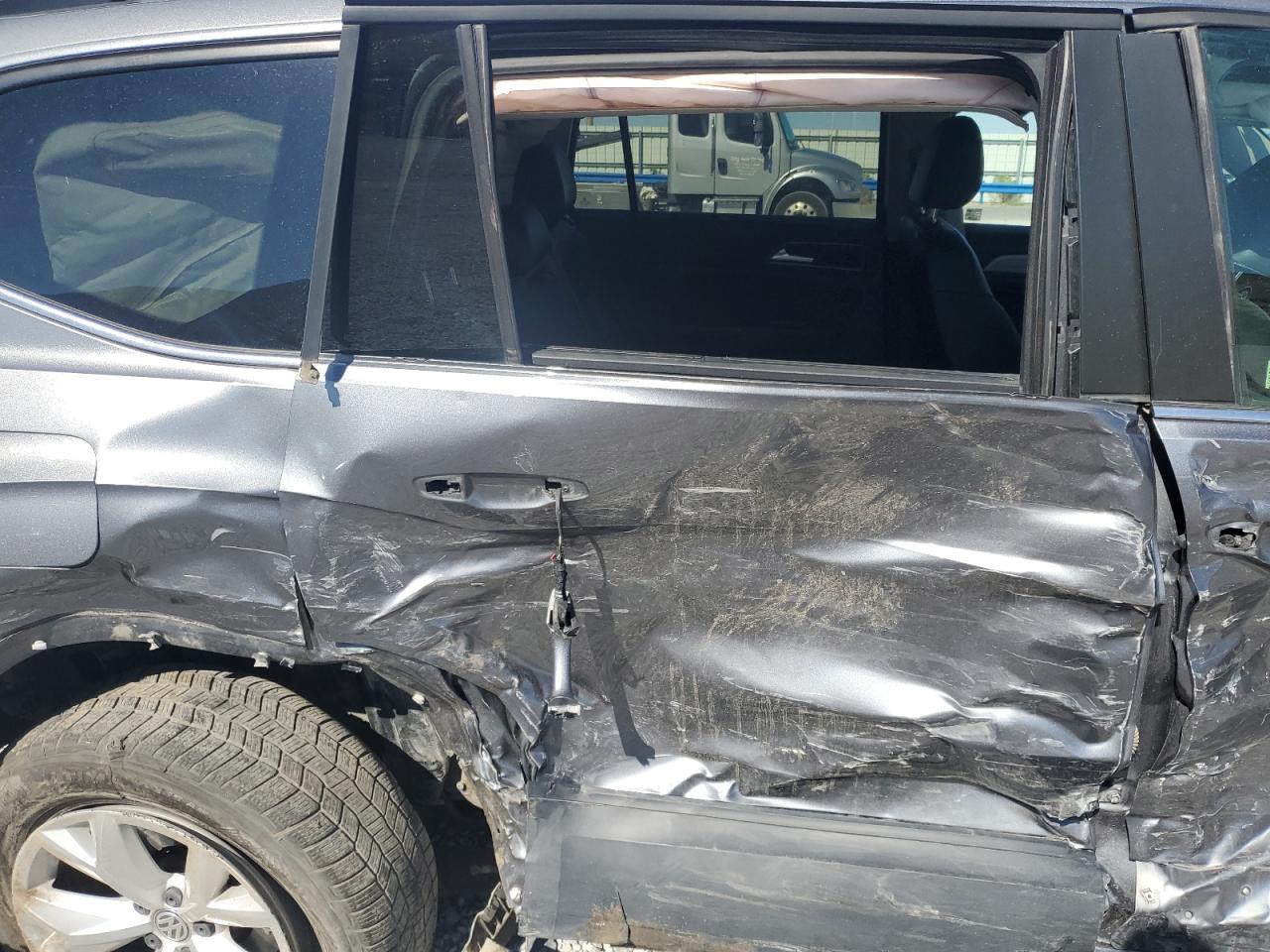 2018 Volkswagen Atlas Se VIN: 1V2KR2CA5JC577751 Lot: 71287595