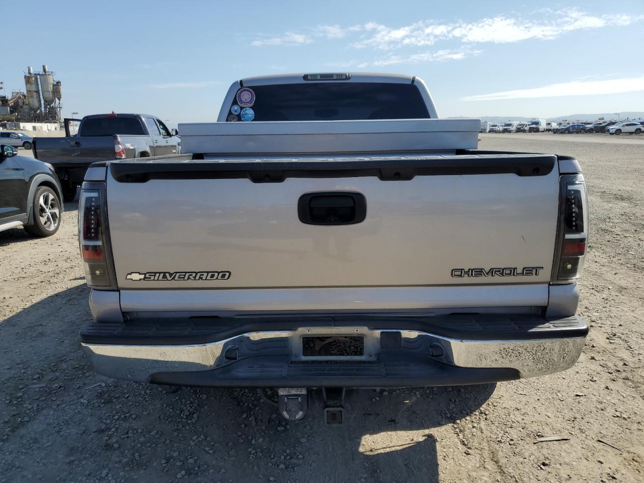 2005 Chevrolet Silverado C1500 VIN: 2GCEC19T551251074 Lot: 71856435