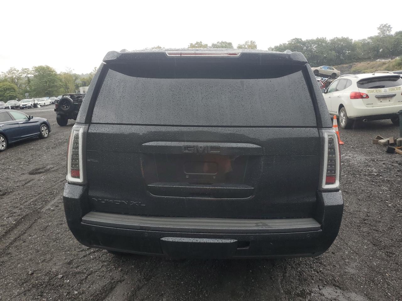 2015 GMC Yukon Xl K1500 Slt VIN: 1GKS2HKC3FR259647 Lot: 84024175