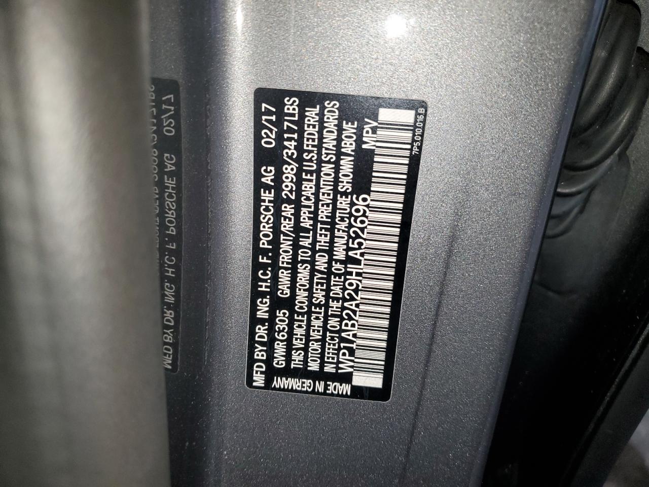 2017 Porsche Cayenne S VIN: WP1AB2A29HLA52696 Lot: 81891305