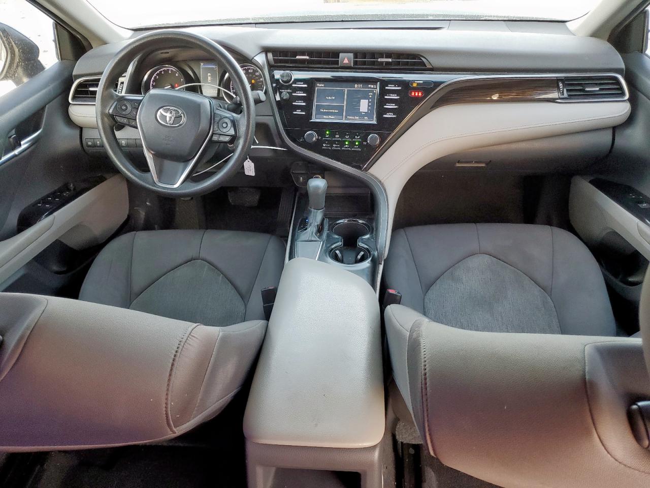 2019 Toyota Camry L VIN: 4T1B11HKXKU243260 Lot: 84268345