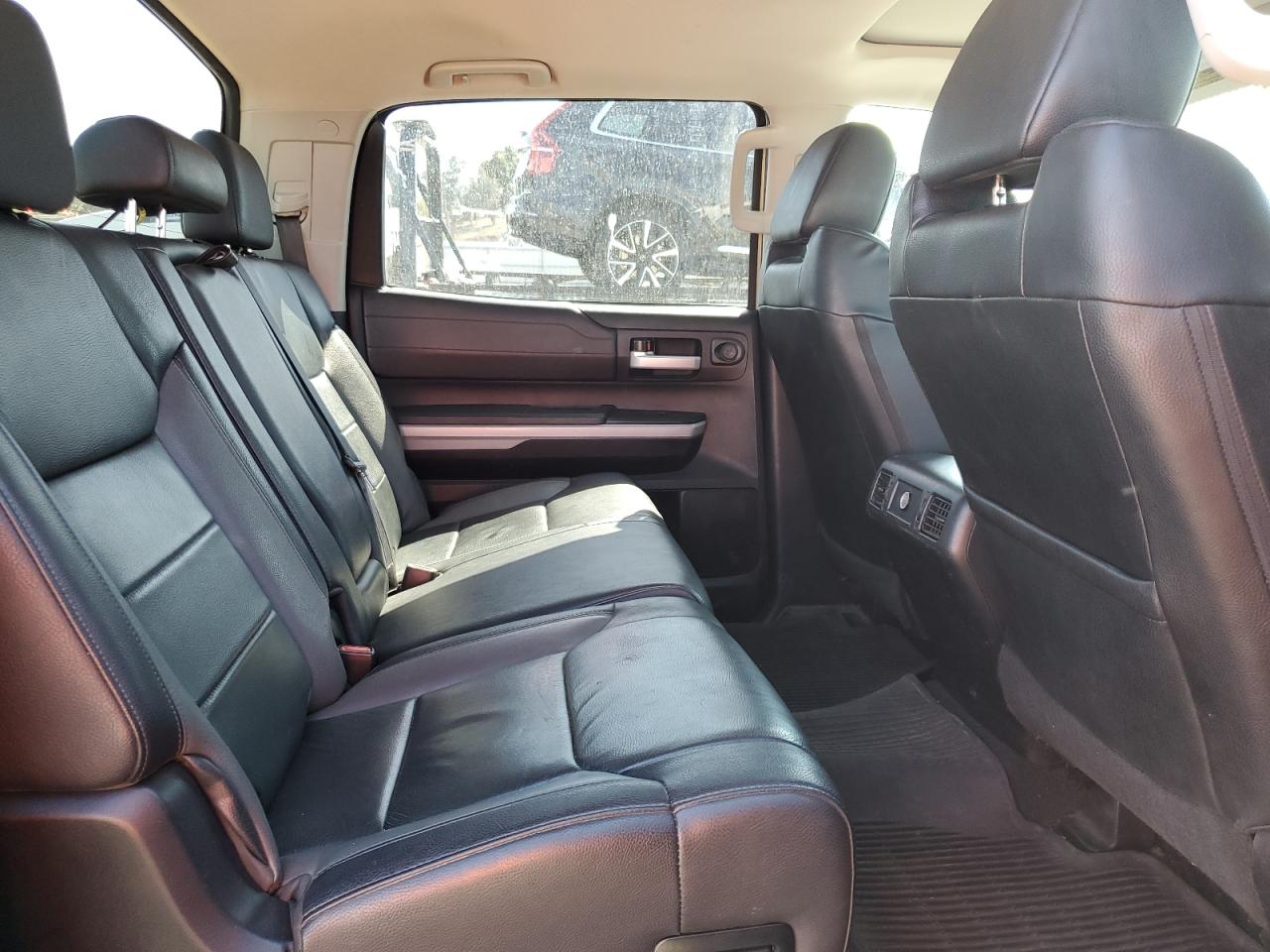 2019 Toyota Tundra Crewmax Limited VIN: 5TFHY5F1XKX858563 Lot: 81878225