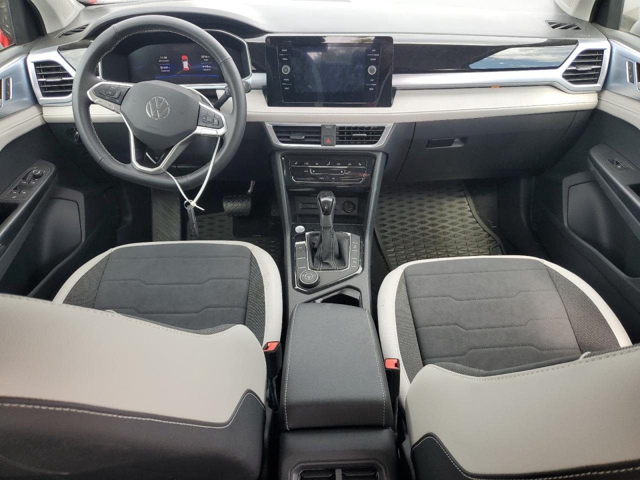 2025 Volkswagen Taos Se VIN: 3VVUC7B23SM018879 Lot: 80913185